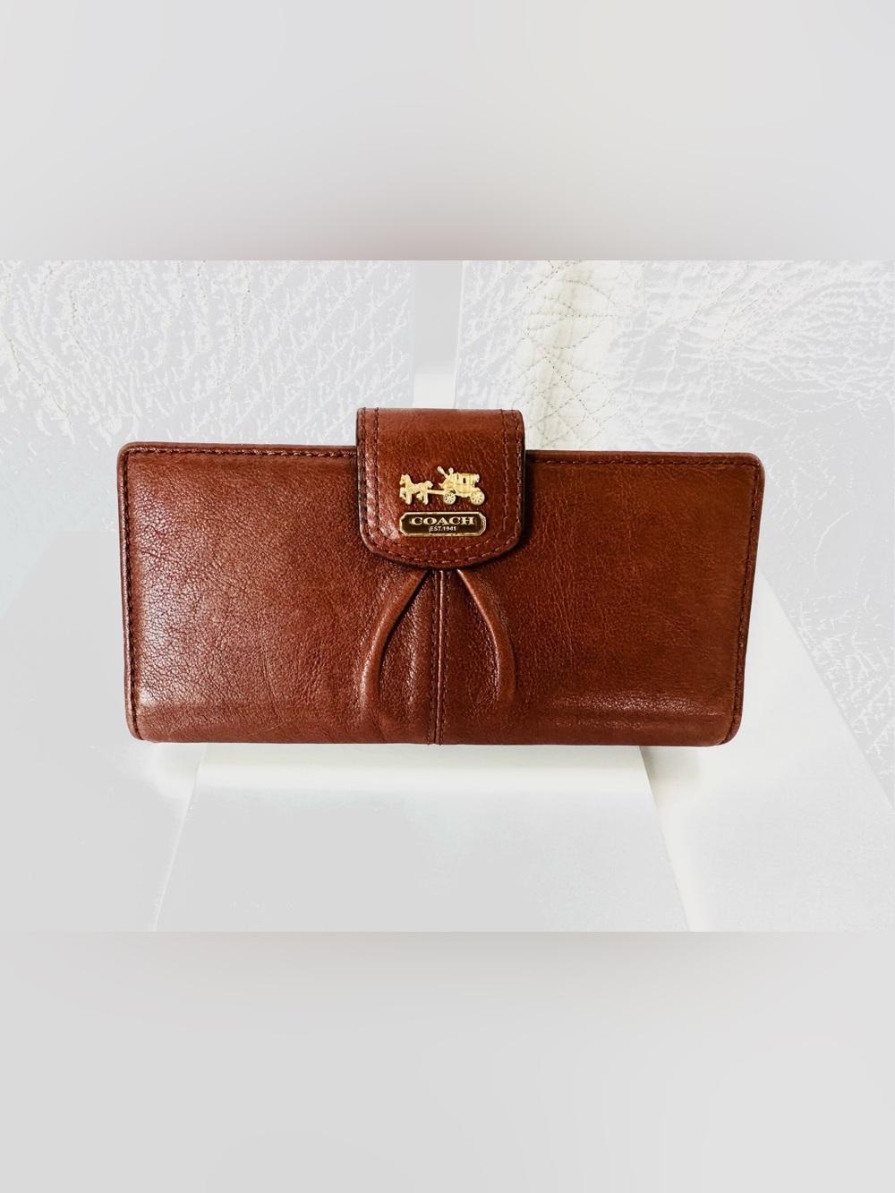COACH Chestnut Brown Leather Continental Wallet with Gold Hardware